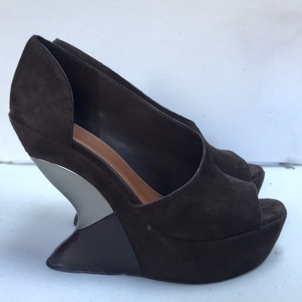 Leifsdottir Katerina brown suede platform heels size 8